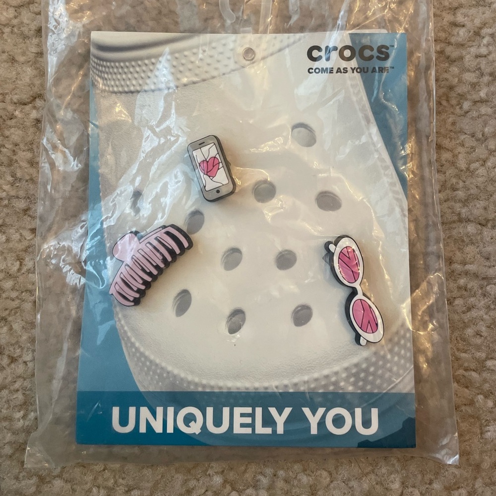 CROCS Kids Pink and White Jibbitz Set